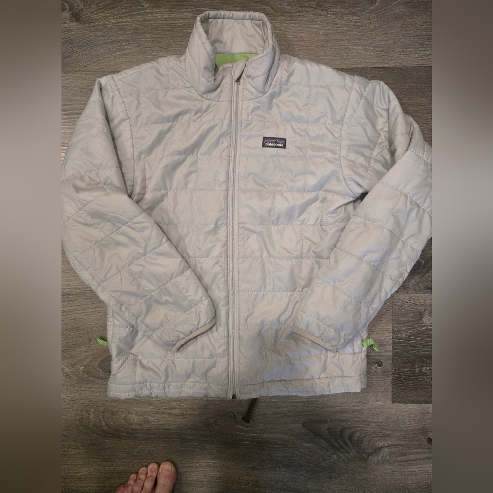 Patagonia Light Gray Puffy Jacket with Lime Accents